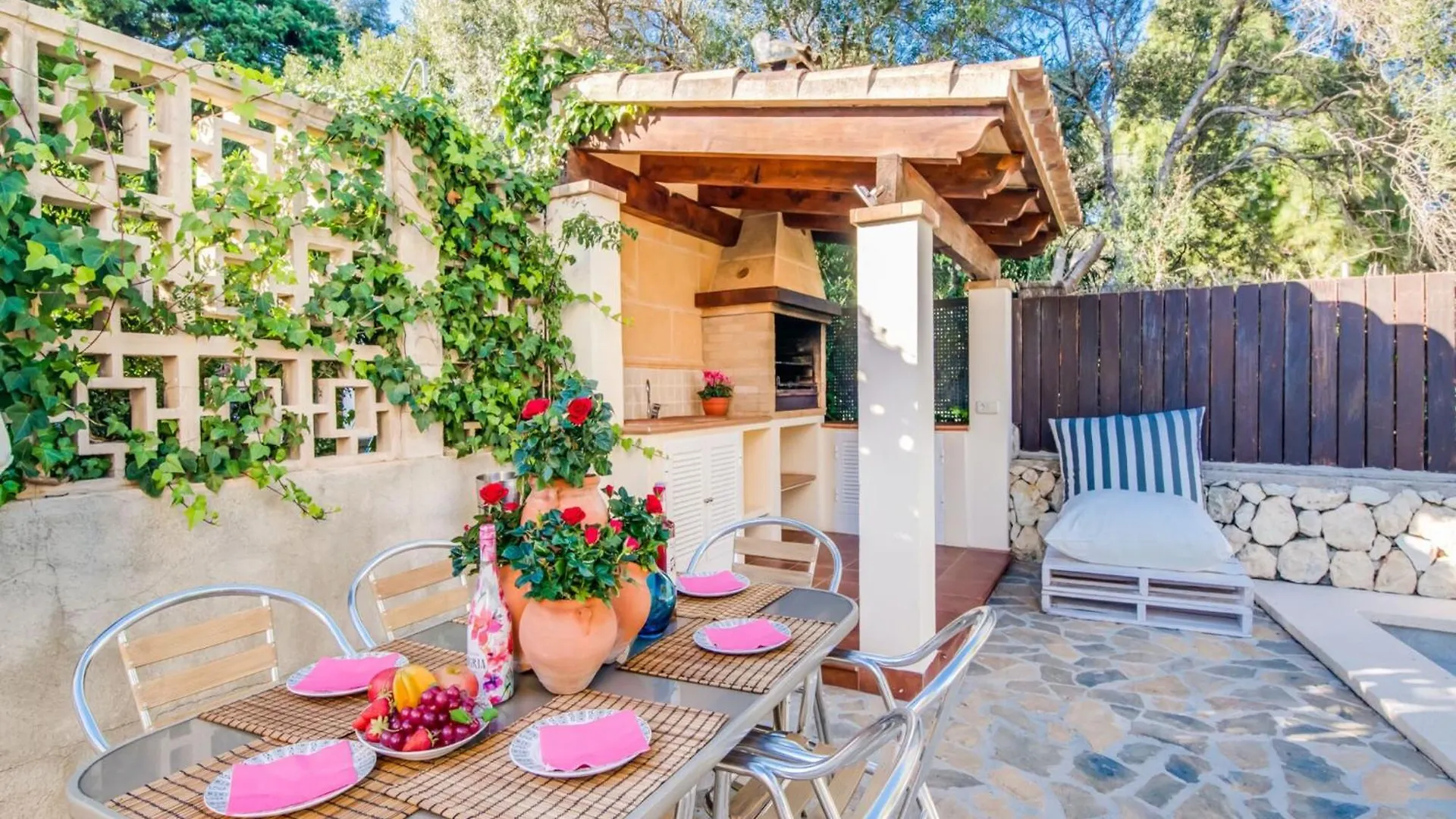 House With Pool Near The Beach Alcúdia Spanje