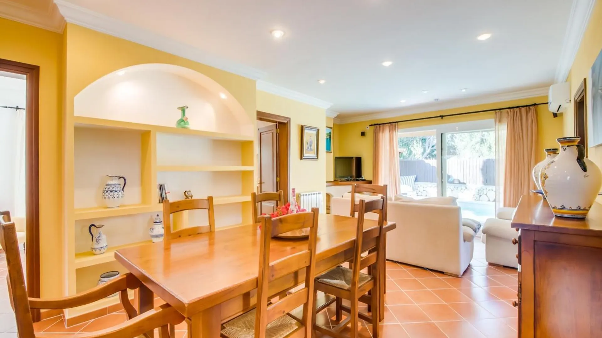 House With Pool Near The Beach Alcúdia Vakantiehuis