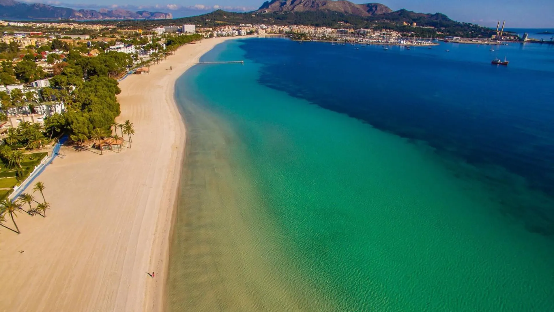 Vakantiehuis House With Pool Near The Beach Alcúdia